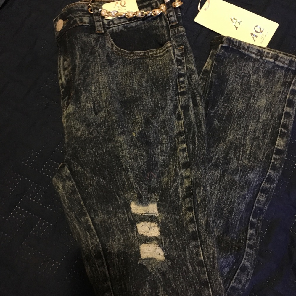 Blue Distressed Jeans